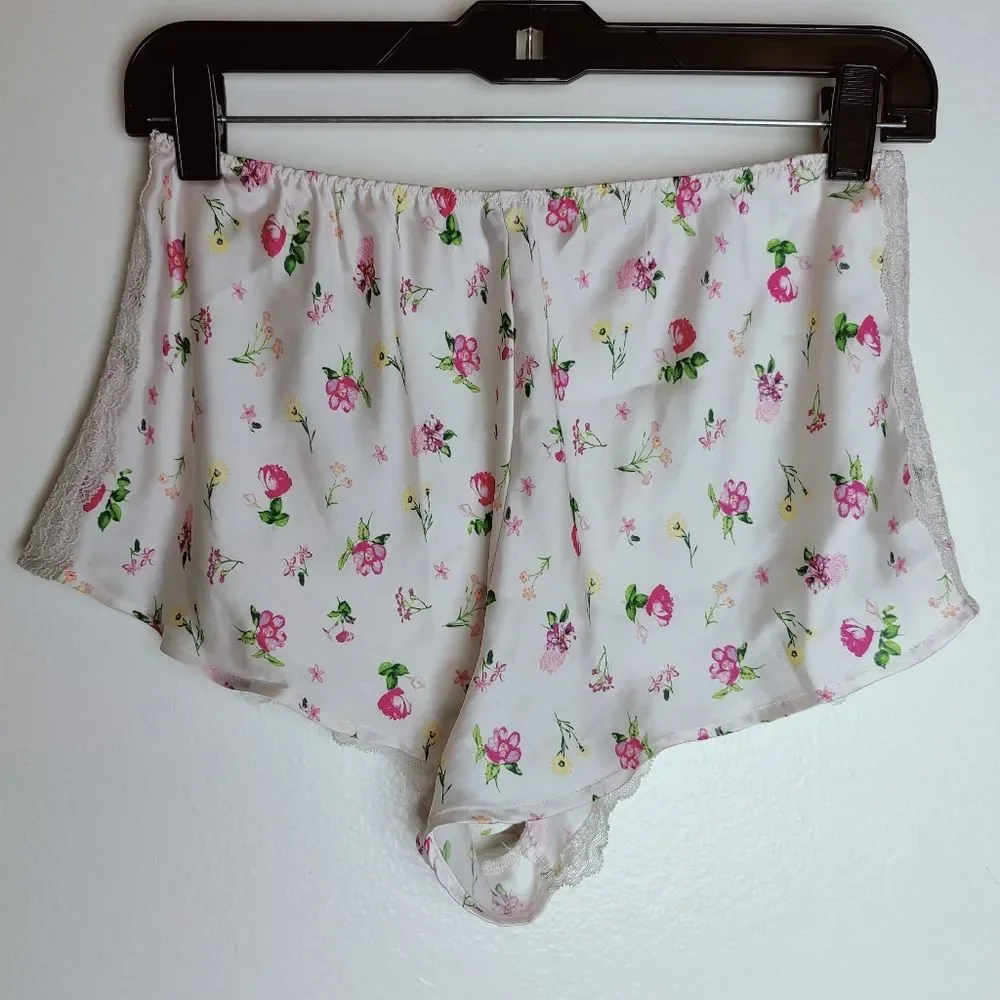 VTG Y2K Victoria's Secret White Ditsy Floral Lace Tap Pants Sleep Shorts, Size S